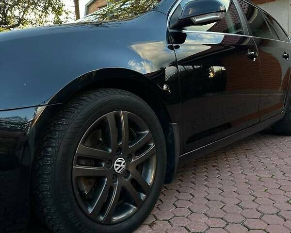 Черный Фольксваген Гольф, объемом двигателя 1.4 л и пробегом 173 тыс. км за 8200 $, фото 25 на Automoto.ua