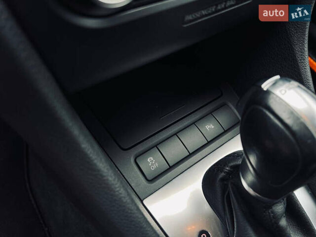 Чорний Фольксваген Гольф, об'ємом двигуна 1.39 л та пробігом 250 тис. км за 8800 $, фото 16 на Automoto.ua