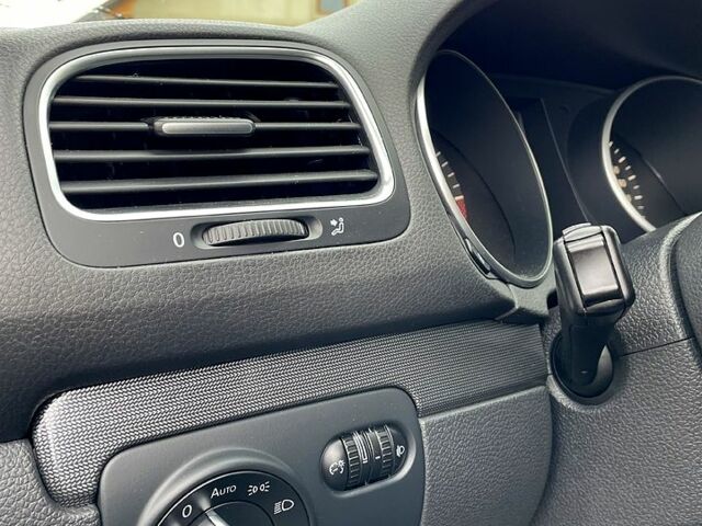 Чорний Фольксваген Гольф, об'ємом двигуна 1.6 л та пробігом 255 тис. км за 8300 $, фото 13 на Automoto.ua