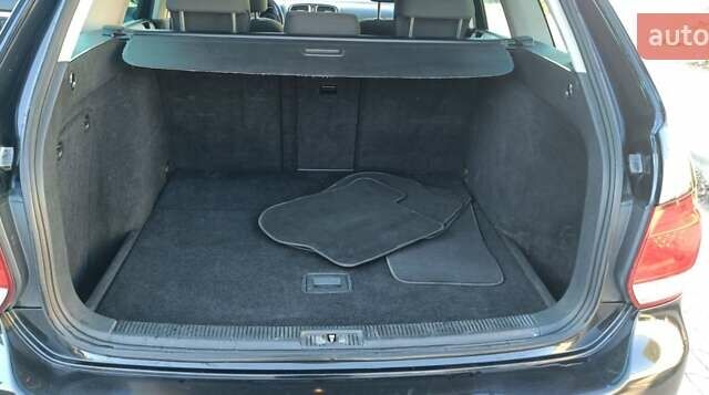 Черный Фольксваген Гольф, объемом двигателя 1.39 л и пробегом 220 тыс. км за 7850 $, фото 20 на Automoto.ua