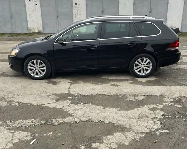 Черный Фольксваген Гольф, объемом двигателя 1.6 л и пробегом 270 тыс. км за 7350 $, фото 1 на Automoto.ua
