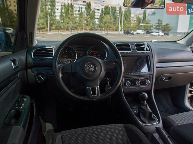 Чорний Фольксваген Гольф, об'ємом двигуна 1.39 л та пробігом 220 тис. км за 7500 $, фото 26 на Automoto.ua