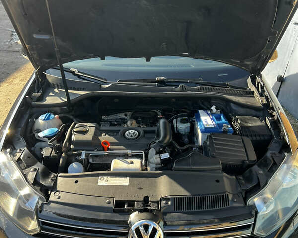 Черный Фольксваген Гольф, объемом двигателя 1.39 л и пробегом 260 тыс. км за 6400 $, фото 7 на Automoto.ua