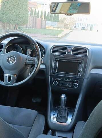 Черный Фольксваген Гольф, объемом двигателя 1.39 л и пробегом 220 тыс. км за 7850 $, фото 16 на Automoto.ua