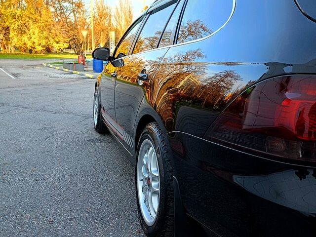 Черный Фольксваген Гольф, объемом двигателя 1.6 л и пробегом 198 тыс. км за 8000 $, фото 6 на Automoto.ua