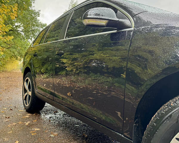 Черный Фольксваген Гольф, объемом двигателя 1.39 л и пробегом 220 тыс. км за 8600 $, фото 11 на Automoto.ua