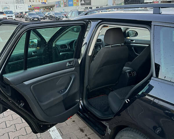 Чорний Фольксваген Гольф, об'ємом двигуна 1.6 л та пробігом 283 тис. км за 7700 $, фото 6 на Automoto.ua