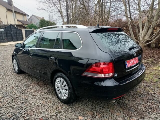 Черный Фольксваген Гольф, объемом двигателя 1.4 л и пробегом 229 тыс. км за 7500 $, фото 2 на Automoto.ua