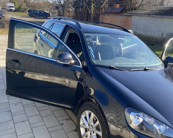 Черный Фольксваген Гольф, объемом двигателя 1.6 л и пробегом 200 тыс. км за 8200 $, фото 6 на Automoto.ua