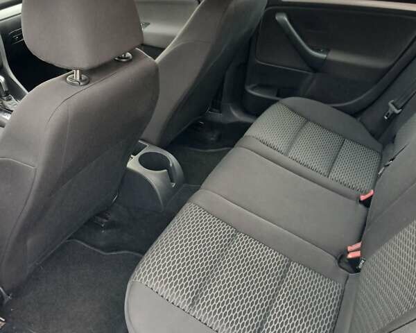 Чорний Фольксваген Гольф, об'ємом двигуна 1.6 л та пробігом 284 тис. км за 8999 $, фото 19 на Automoto.ua