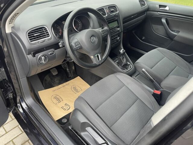 Черный Фольксваген Гольф, объемом двигателя 1.4 л и пробегом 208 тыс. км за 7000 $, фото 4 на Automoto.ua