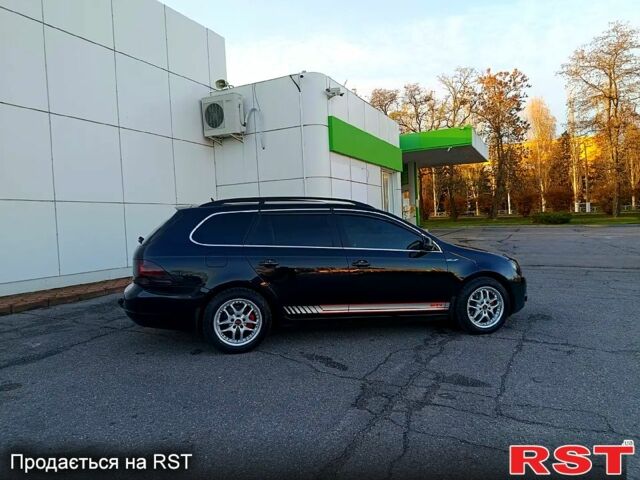 Черный Фольксваген Гольф, объемом двигателя 1.6 л и пробегом 198 тыс. км за 8000 $, фото 3 на Automoto.ua