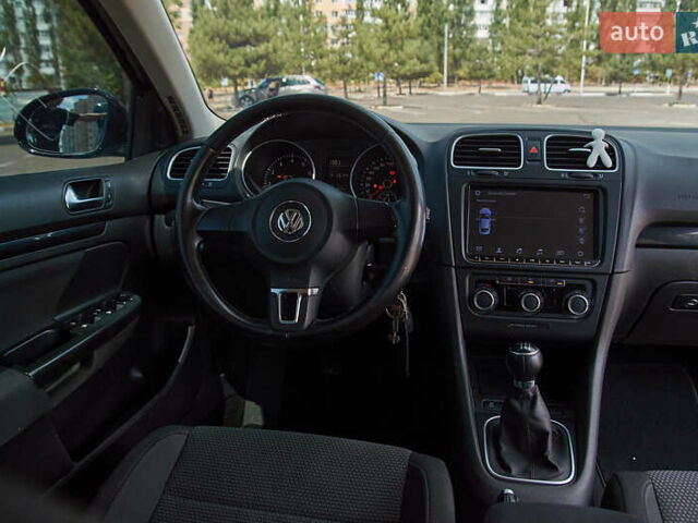 Чорний Фольксваген Гольф, об'ємом двигуна 1.39 л та пробігом 220 тис. км за 7500 $, фото 25 на Automoto.ua