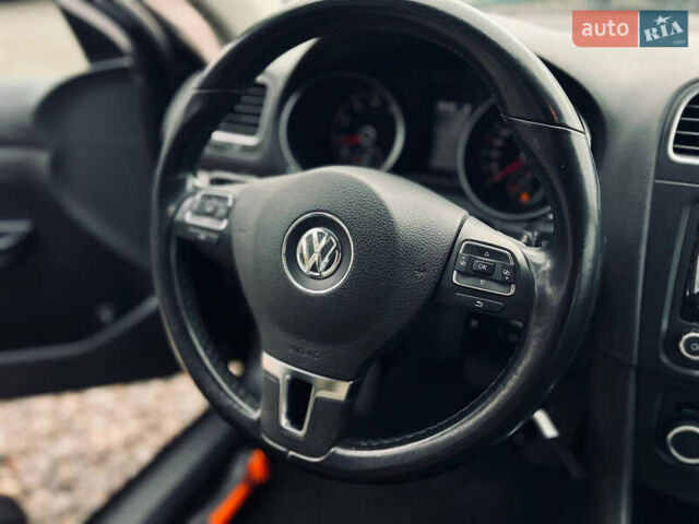 Чорний Фольксваген Гольф, об'ємом двигуна 1.39 л та пробігом 250 тис. км за 8800 $, фото 14 на Automoto.ua