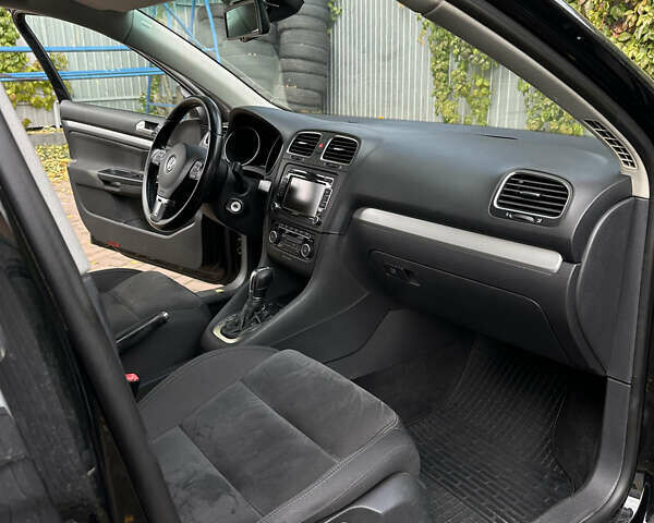 Фольксваген Гольф 2011 в Виннице на Automoto.ua Черный Фольксваген Гольф, объемом двигателя 1.97 л и пробегом 238 тыс. км за 9400 $, фото 22 на Automoto.ua