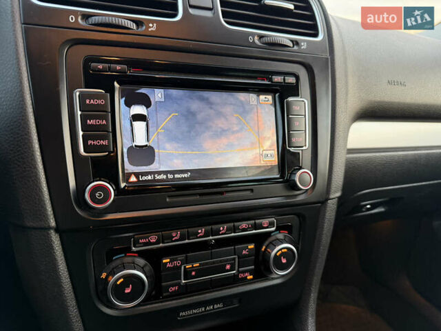 Черный Фольксваген Гольф, объемом двигателя 1.39 л и пробегом 190 тыс. км за 8500 $, фото 19 на Automoto.ua