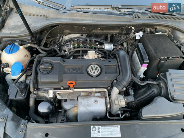 Черный Фольксваген Гольф, объемом двигателя 1.39 л и пробегом 260 тыс. км за 7800 $, фото 14 на Automoto.ua