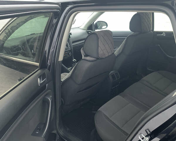 Чорний Фольксваген Гольф, об'ємом двигуна 1.97 л та пробігом 294 тис. км за 8200 $, фото 13 на Automoto.ua