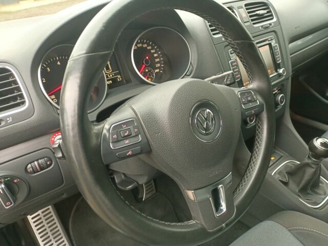 Черный Фольксваген Гольф, объемом двигателя 1.4 л и пробегом 229 тыс. км за 7500 $, фото 4 на Automoto.ua