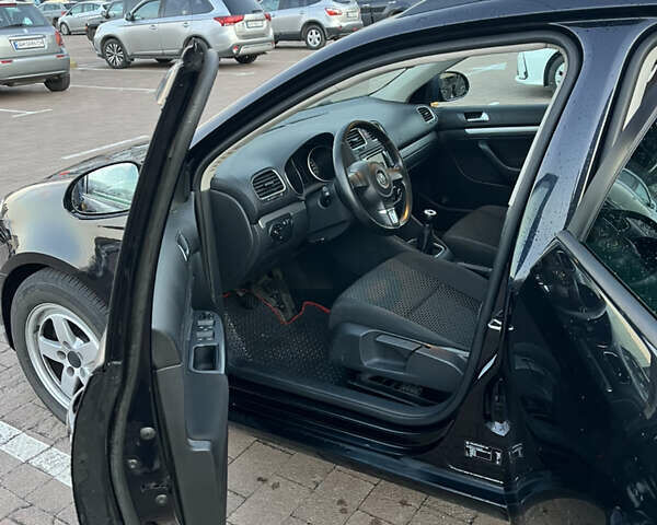 Чорний Фольксваген Гольф, об'ємом двигуна 1.6 л та пробігом 283 тис. км за 7700 $, фото 5 на Automoto.ua