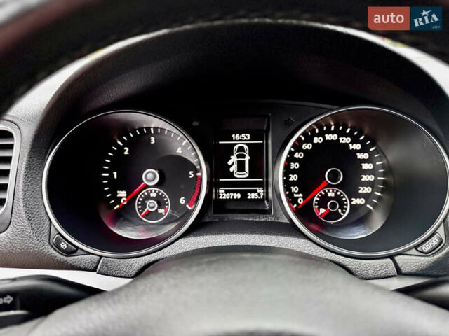 Чорний Фольксваген Гольф, об'ємом двигуна 2 л та пробігом 220 тис. км за 9699 $, фото 36 на Automoto.ua