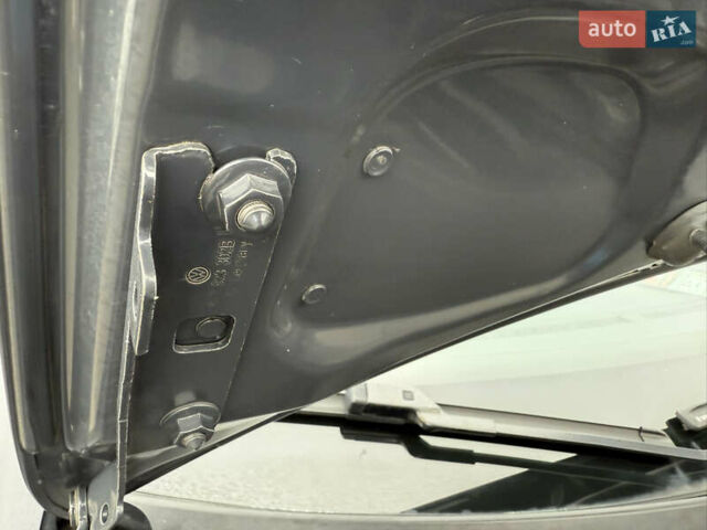 Черный Фольксваген Гольф, объемом двигателя 1.39 л и пробегом 190 тыс. км за 8500 $, фото 25 на Automoto.ua