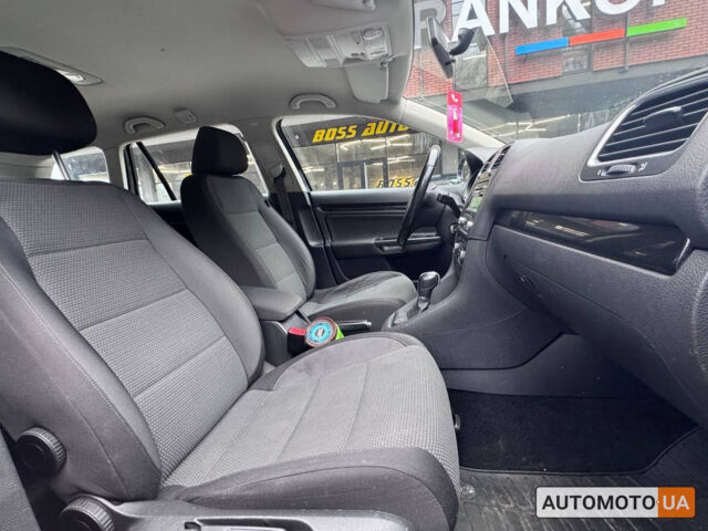 Чорний Фольксваген Гольф, об'ємом двигуна 1.4 л та пробігом 269 тис. км за 8300 $, фото 14 на Automoto.ua