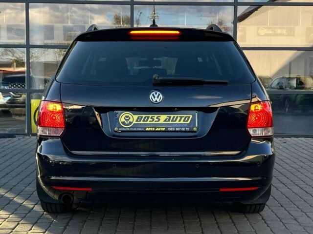 Черный Фольксваген Гольф, объемом двигателя 1.6 л и пробегом 250 тыс. км за 6000 $, фото 5 на Automoto.ua