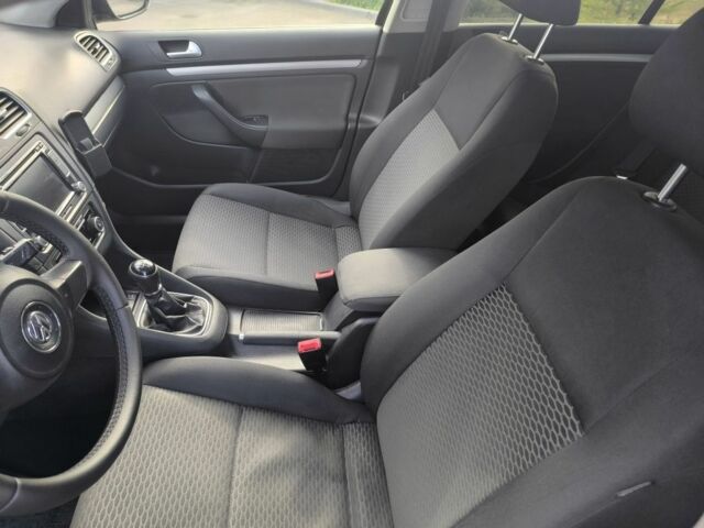 Черный Фольксваген Гольф, объемом двигателя 1.6 л и пробегом 344 тыс. км за 6800 $, фото 9 на Automoto.ua