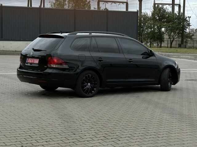 Черный Фольксваген Гольф, объемом двигателя 1.6 л и пробегом 245 тыс. км за 7900 $, фото 5 на Automoto.ua