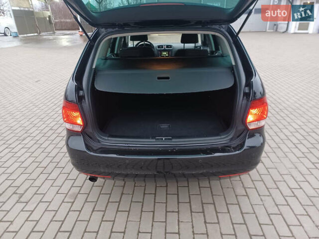 Чорний Фольксваген Гольф, об'ємом двигуна 0 л та пробігом 237 тис. км за 8600 $, фото 6 на Automoto.ua