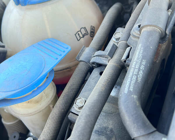 Черный Фольксваген Гольф, объемом двигателя 1.97 л и пробегом 295 тыс. км за 10499 $, фото 45 на Automoto.ua