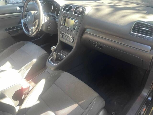 Черный Фольксваген Гольф, объемом двигателя 0 л и пробегом 286 тыс. км за 8390 $, фото 13 на Automoto.ua