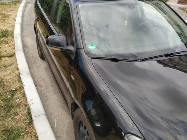 Чорний Фольксваген Гольф, об'ємом двигуна 1.6 л та пробігом 303 тис. км за 8500 $, фото 2 на Automoto.ua