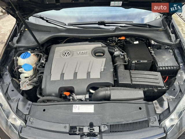 Черный Фольксваген Гольф, объемом двигателя 1.6 л и пробегом 330 тыс. км за 7650 $, фото 9 на Automoto.ua