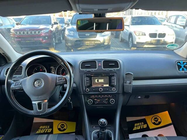 Черный Фольксваген Гольф, объемом двигателя 1.6 л и пробегом 250 тыс. км за 6000 $, фото 17 на Automoto.ua