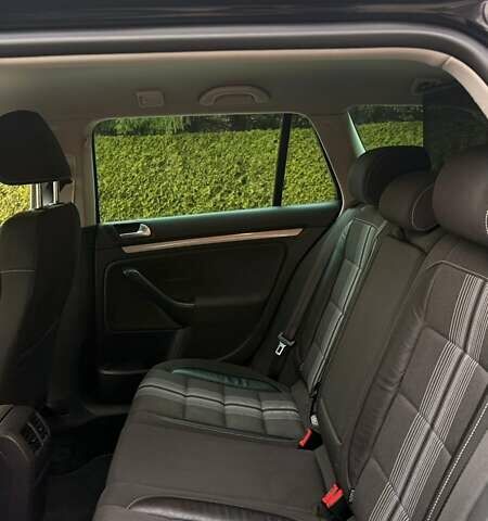 Черный Фольксваген Гольф, объемом двигателя 1.6 л и пробегом 102 тыс. км за 10450 $, фото 18 на Automoto.ua