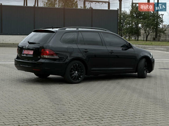 Черный Фольксваген Гольф, объемом двигателя 1.6 л и пробегом 245 тыс. км за 7950 $, фото 5 на Automoto.ua