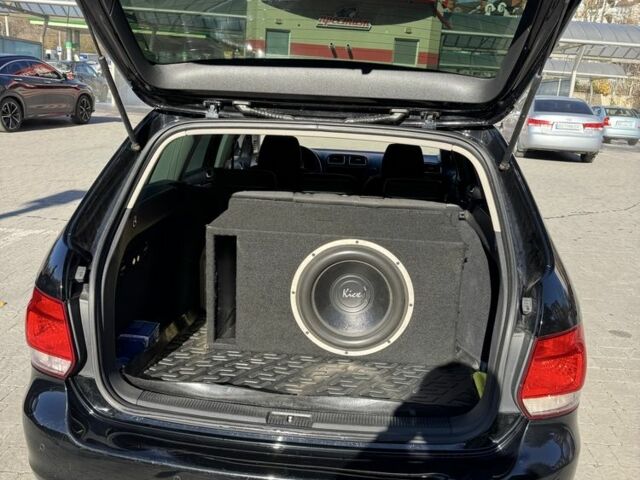 Черный Фольксваген Гольф, объемом двигателя 2 л и пробегом 226 тыс. км за 9500 $, фото 5 на Automoto.ua