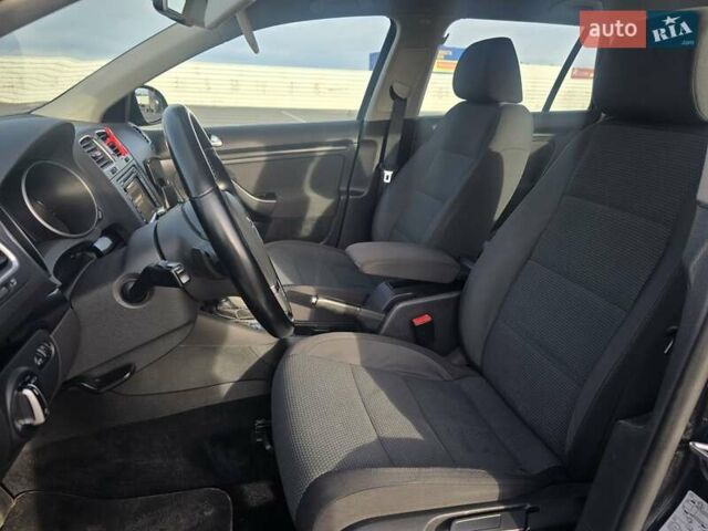 Чорний Фольксваген Гольф, об'ємом двигуна 2 л та пробігом 267 тис. км за 10400 $, фото 12 на Automoto.ua