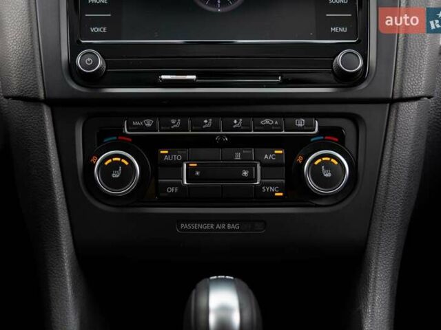 Черный Фольксваген Гольф, объемом двигателя 1.97 л и пробегом 256 тыс. км за 10900 $, фото 28 на Automoto.ua