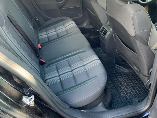 Черный Фольксваген Гольф, объемом двигателя 1.6 л и пробегом 220 тыс. км за 8300 $, фото 8 на Automoto.ua