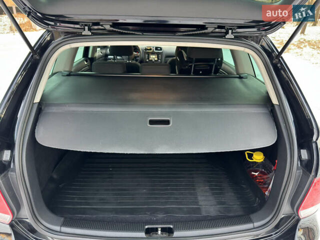 Черный Фольксваген Гольф, объемом двигателя 1.2 л и пробегом 210 тыс. км за 7400 $, фото 23 на Automoto.ua