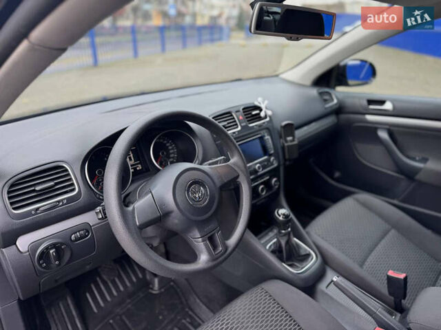 Черный Фольксваген Гольф, объемом двигателя 1.6 л и пробегом 325 тыс. км за 7300 $, фото 16 на Automoto.ua