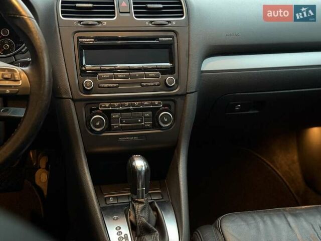 Чорний Фольксваген Гольф, об'ємом двигуна 1.39 л та пробігом 186 тис. км за 8200 $, фото 37 на Automoto.ua