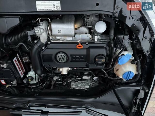 Чорний Фольксваген Гольф, об'ємом двигуна 1.39 л та пробігом 186 тис. км за 8200 $, фото 47 на Automoto.ua