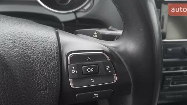 Чорний Фольксваген Гольф, об'ємом двигуна 1.39 л та пробігом 225 тис. км за 8500 $, фото 18 на Automoto.ua