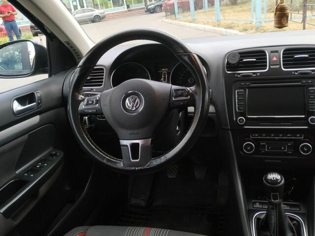 Чорний Фольксваген Гольф, об'ємом двигуна 1.6 л та пробігом 303 тис. км за 8500 $, фото 6 на Automoto.ua