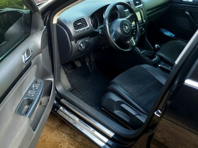 Чорний Фольксваген Гольф, об'ємом двигуна 1.6 л та пробігом 240 тис. км за 8300 $, фото 5 на Automoto.ua