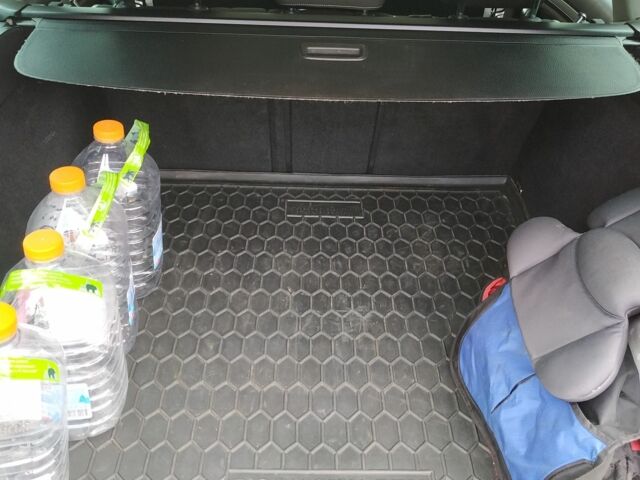 Чорний Фольксваген Гольф, об'ємом двигуна 1.6 л та пробігом 303 тис. км за 8500 $, фото 9 на Automoto.ua